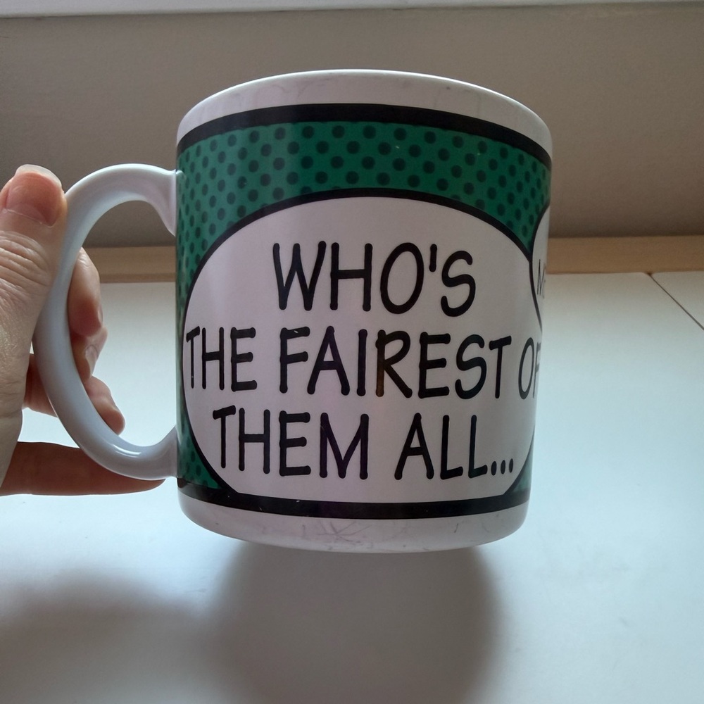 Vintage Disney Snow White Large Coffee Mug - Picture 2 of 10
